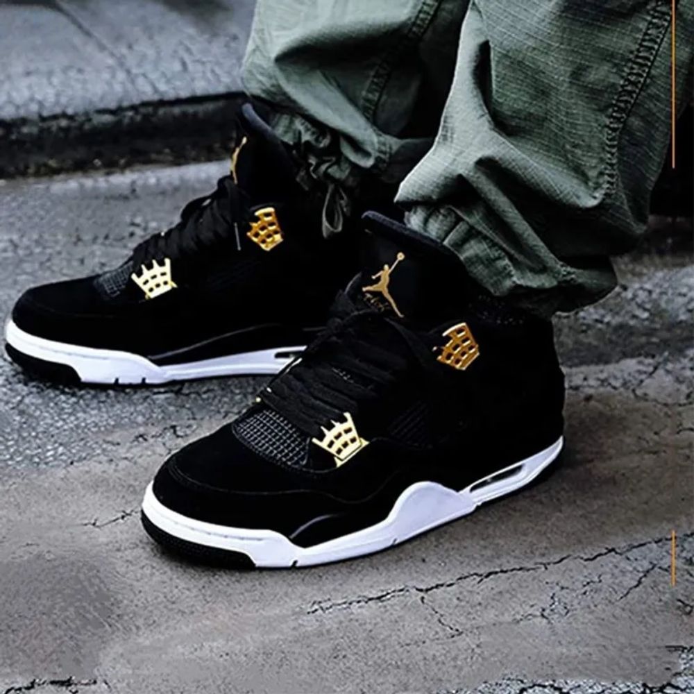 Air Jordan 4 Retro Royalty Metallic Gold